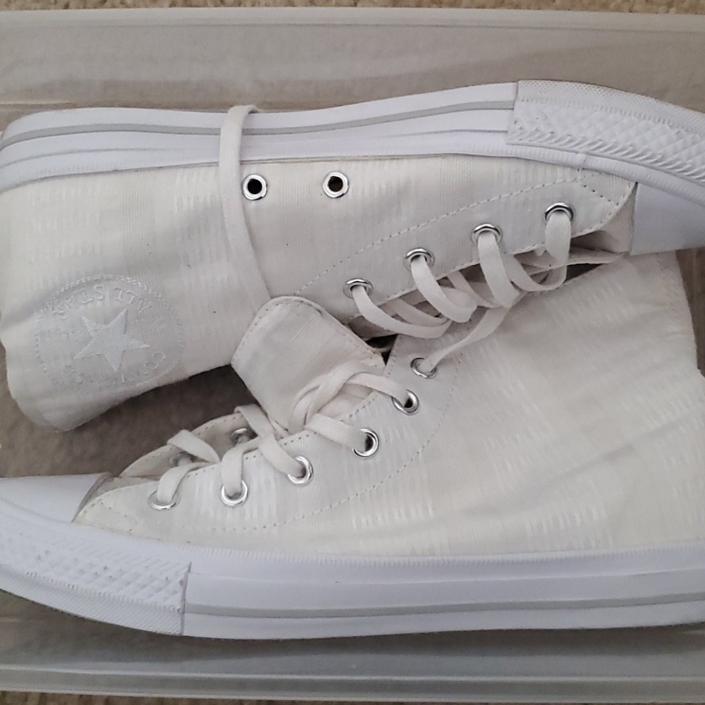 All white/Silver Converse